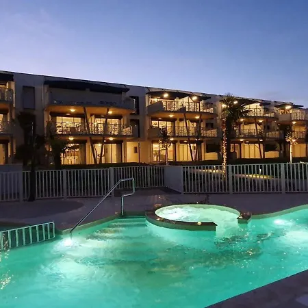 Apartment Plage, Piscine, Balcon, Animaux, Parking - Fr-1-194-201