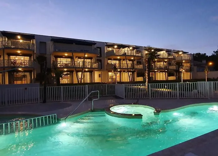 Apartment Plage, Piscine, Balcon, Animaux, Parking - Fr-1-194-201